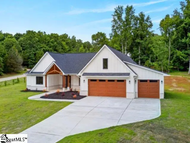 501 W Peninsula Drive, Laurens, SC 29360 - #2