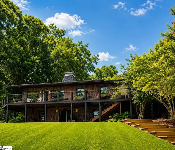 522 Sandshore Drive, Greenwood, SC 29649