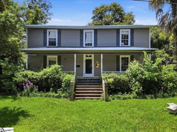 419 Academy Street, Laurens, SC 29360