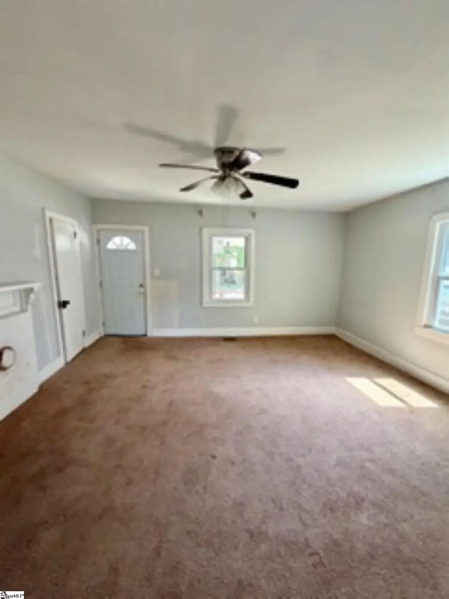 220 Jackson Street, Glendale, SC 29346 - #3