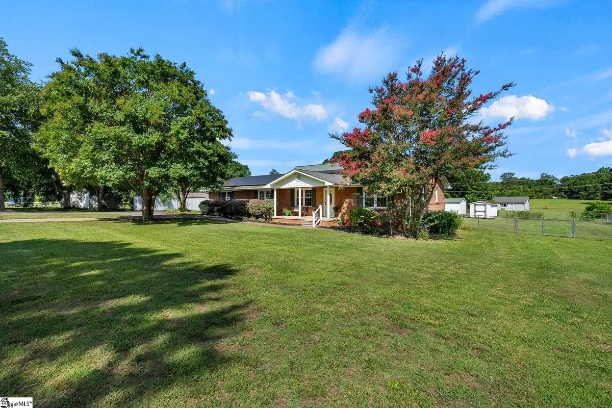 105 Lee Drive, Williamston, SC 29697 - #1