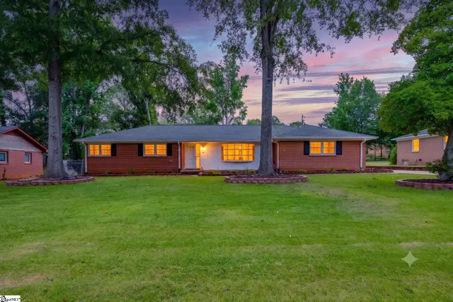 217 Navaho Drive, Spartanburg, SC 29301 - #2
