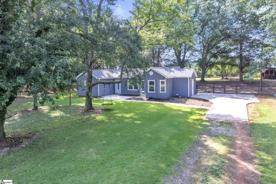 202 Green Meadows Circle, Fountain Inn, SC 29644 - #3
