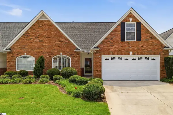 102 High Crest Court, Simpsonville, SC 29681