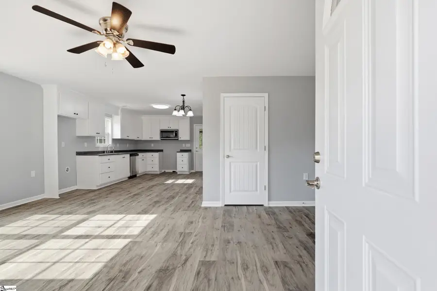 124 Laura Jane Lane, Gray Court, SC 29645 - #3