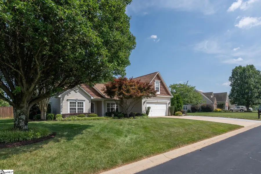 521 Carey Drive, Greer, SC 29651 - #3
