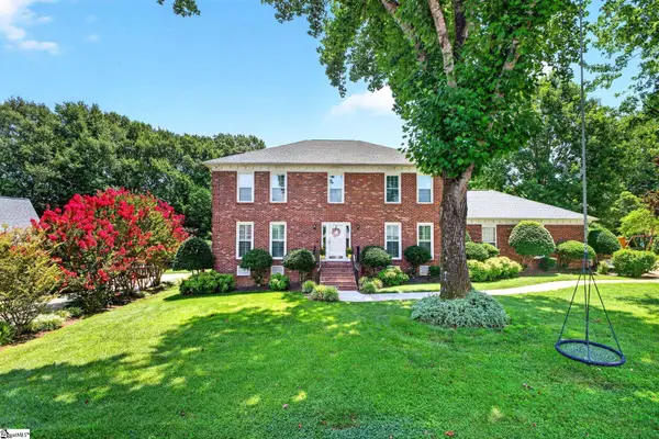 402 Eastcrest Drive, Simpsonville, SC 29681