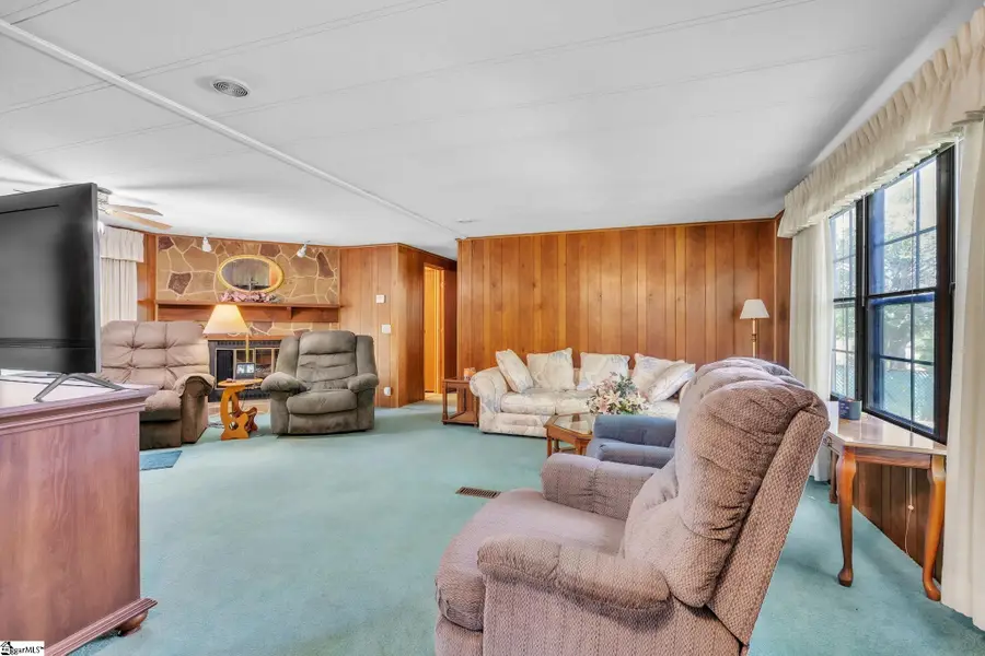 207 Wallace Drive, Easley, SC 29640 - #2