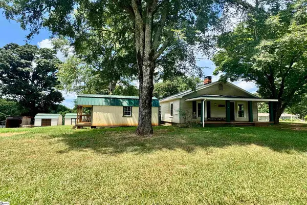 1218 Broadway Lake Road, Anderson, SC 29621