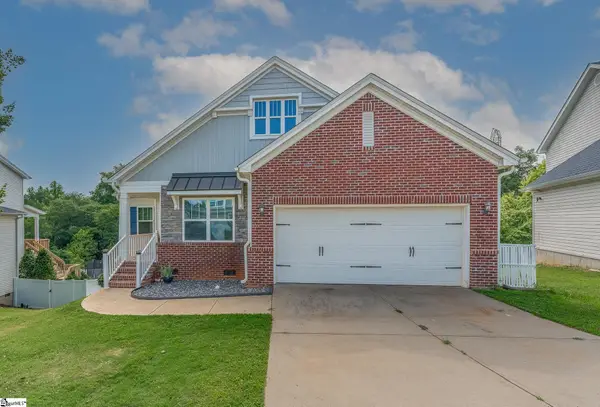 240 Rivers Edge Circle, Simpsonville, SC 29680