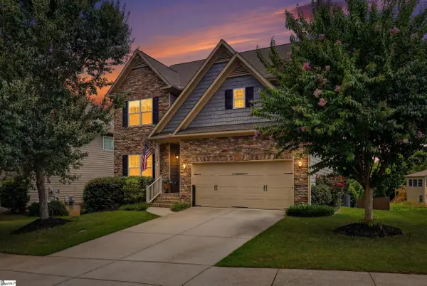 124 Raven Falls Lane, Simpsonville, SC 29681
