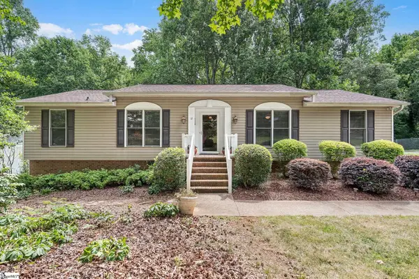 12 E Indian Trail, Taylors, SC 29687
