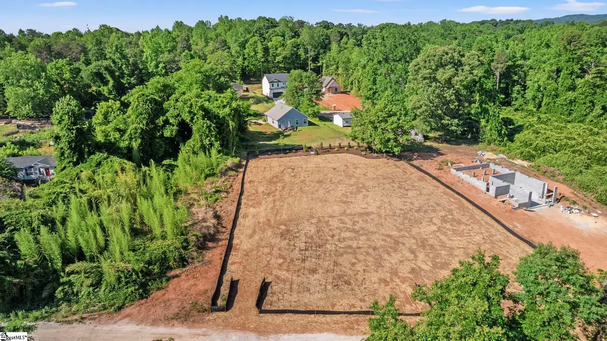 103 S Silver Lake Drive, Taylors, SC 29687 - #1