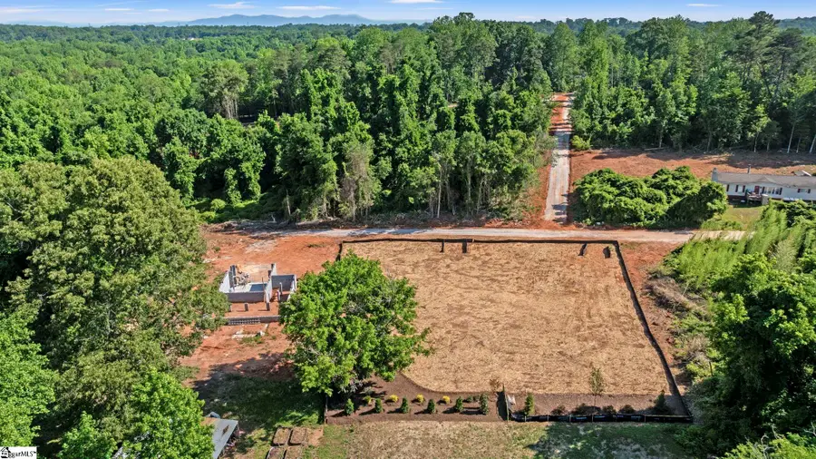 103 S Silver Lake Drive, Taylors, SC 29687 - #2