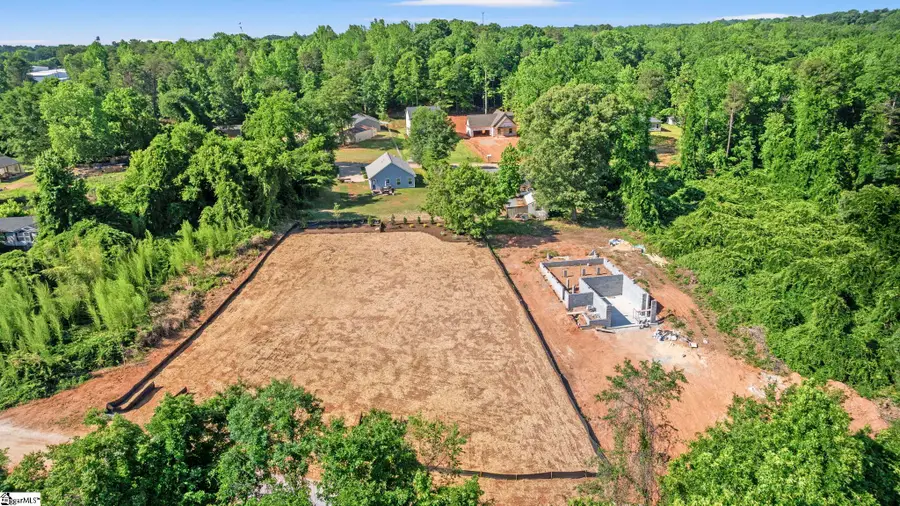 105 S Silver Lake Drive, Taylors, SC 29687 - #3
