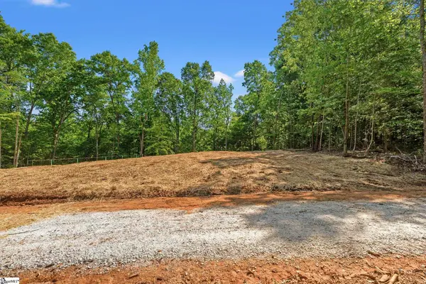 110 N Silver Lake Drive, Taylors, SC 29687