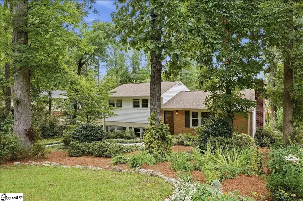 9 Yorkshire Drive, Greenville, SC 29615