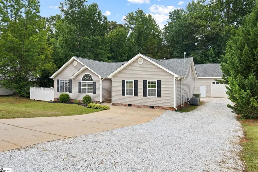 100 Bitternut Lane, Taylors, SC 29687 - #3