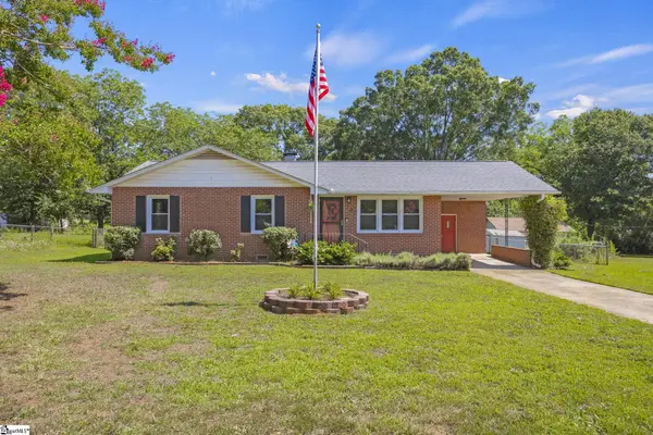 202 Chestnut Boulevard, Anderson, SC 29625-1838