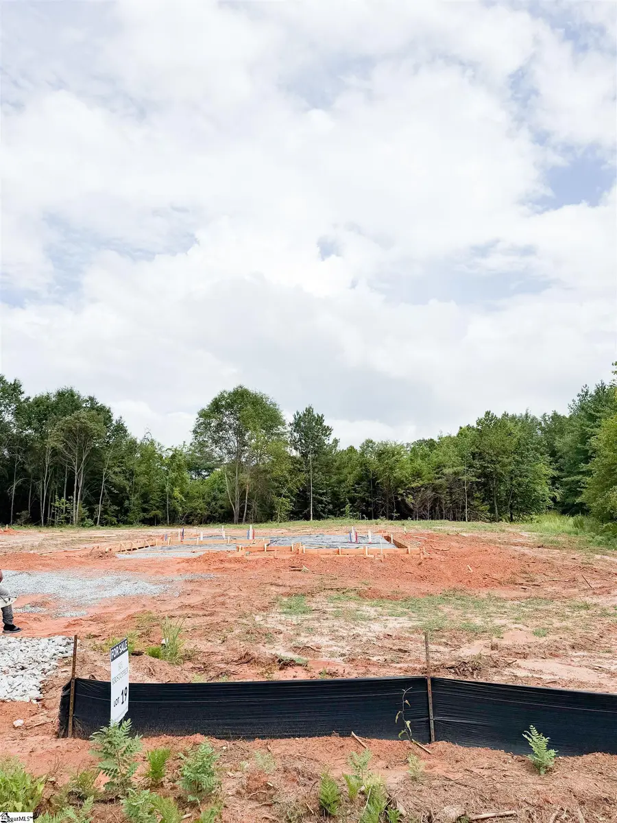 22 Henderson Road, Gray Court, SC 29645 - #3