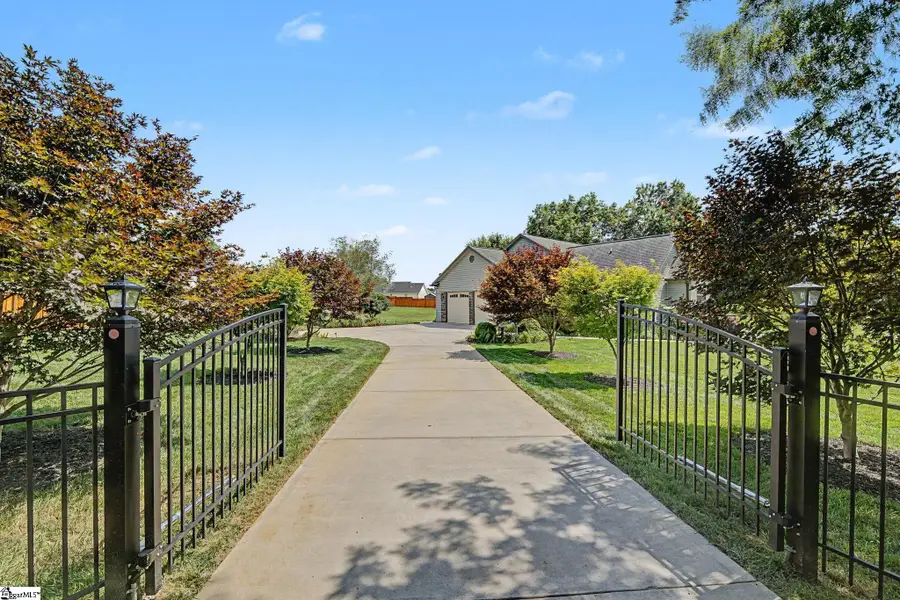 102 Gresham Road, Simpsonville, SC 29681 - #2