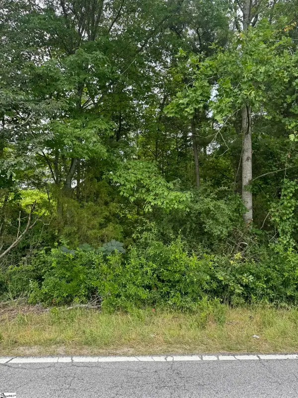 1581 Old Anderson Mill Road, Moore, SC 29369