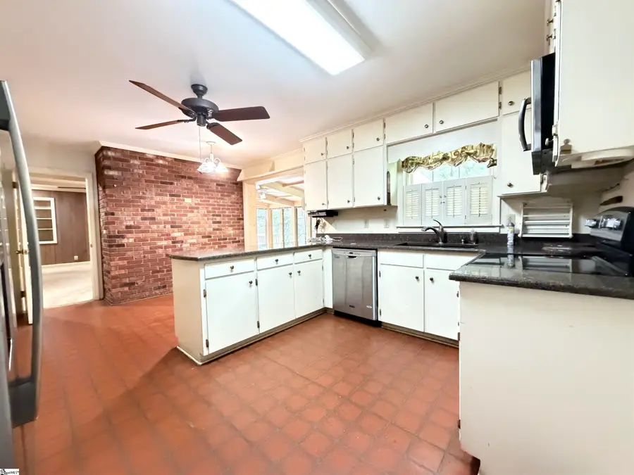 120 Arrowood Lane, Laurens, SC 29360 - #2