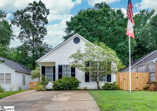 22 Lantern Lane, Greer, SC 29651