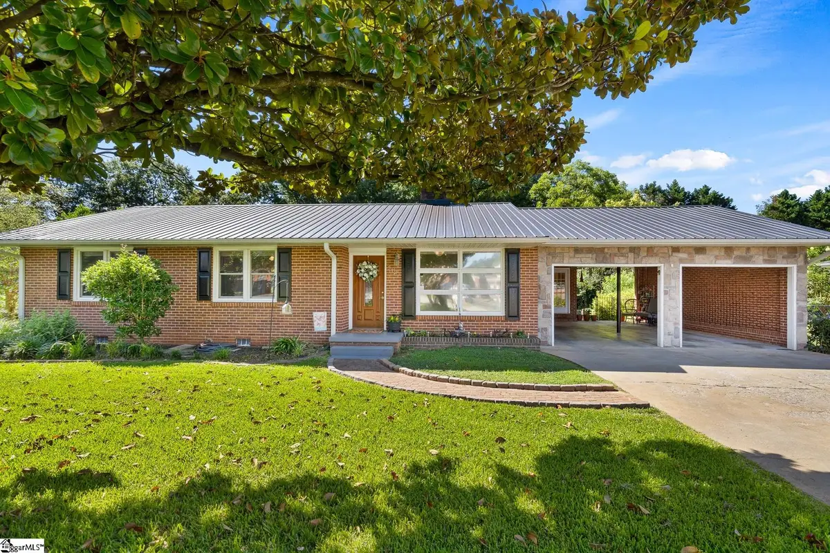 512 E Fredericks Street, Anderson, SC 29621 - #1