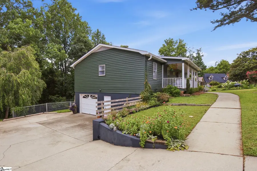 7 Maple Leaf Court, Greenville, SC 29611 - #3