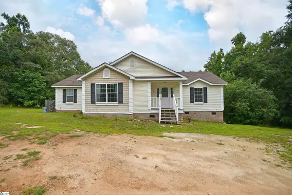 579 Daventon Road, Honea Path, SC 29654