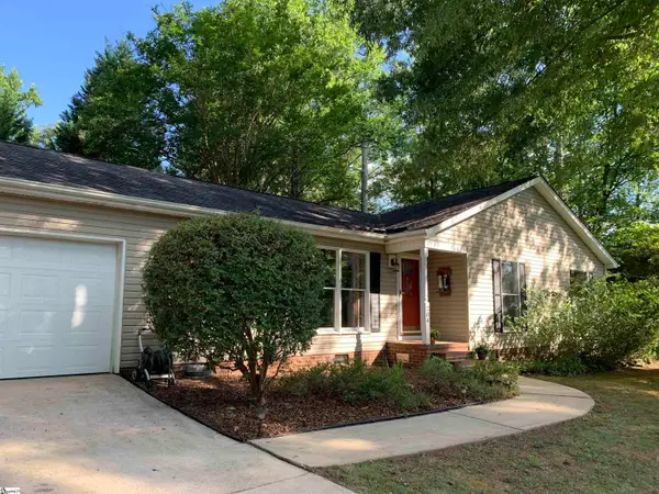 204 Mill Estates Road, Taylors, SC 29687-5108