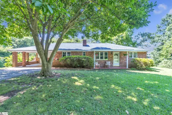 154 Skyuka Street, Drayton, SC 29333