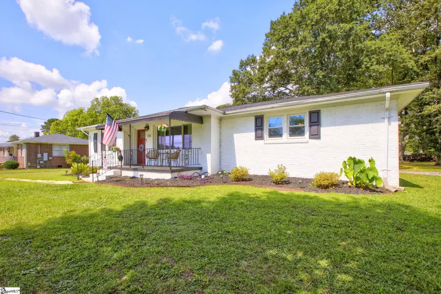 428 S Main Street, Simpsonville, SC 29681 - #3