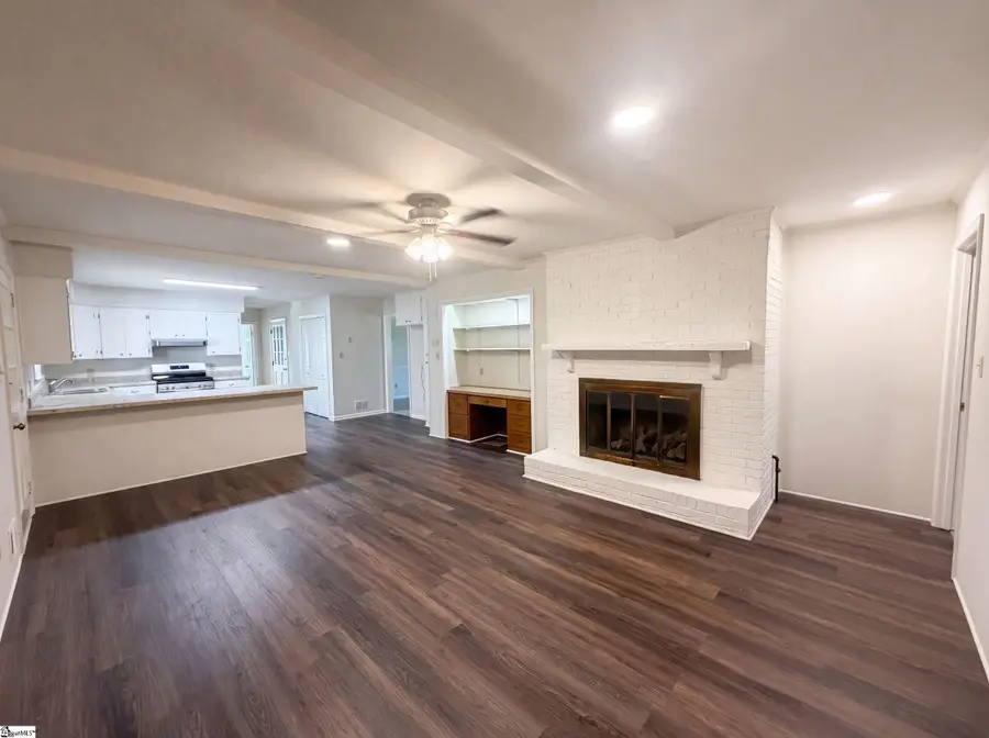 604 Meadowbrook Drive, Spartanburg, SC 29307 - #3
