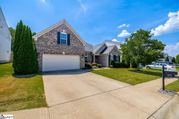 201 Chapel Hill Lane, Simpsonville, SC 29681