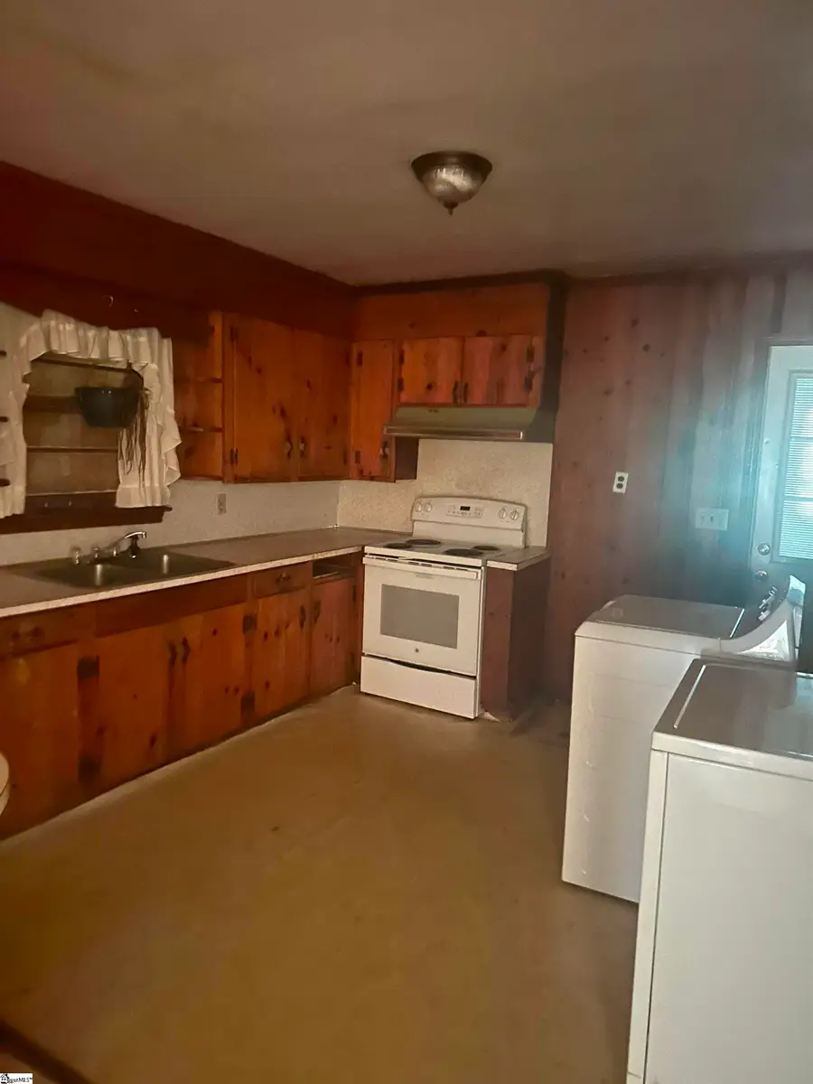 219 Haynie Street, Belton, SC 29627 - #3