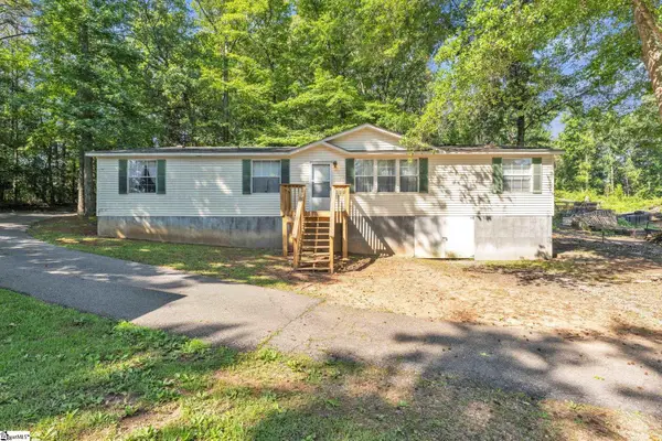 7401 Highway 24, Townville, SC 29689