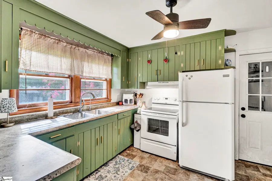 210 Sunnyview Circle, Spartanburg, SC 29307 - #3