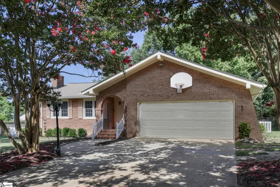 22 Woodview Drive, Taylors, SC 29687 - #2