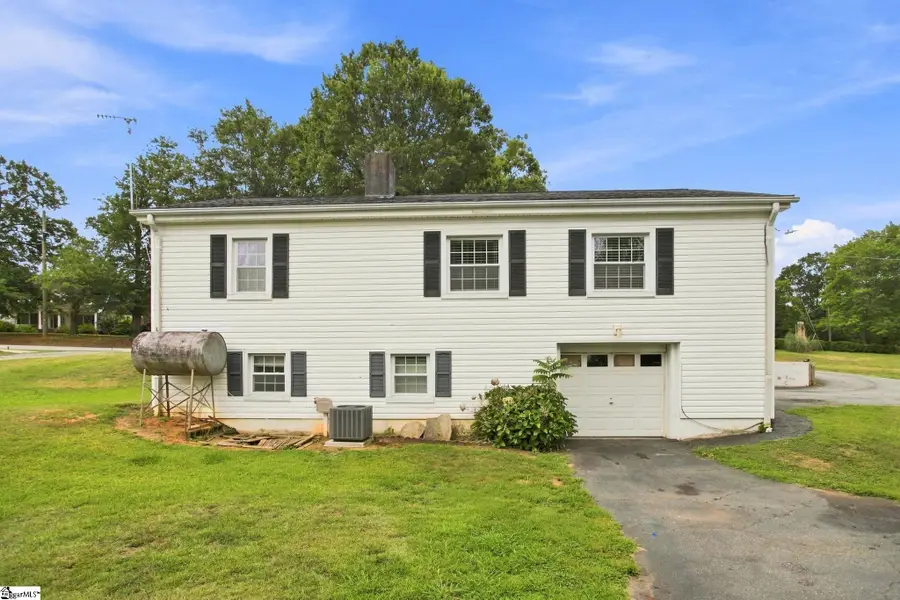 816 Chick Springs Road, Taylors, SC 29687 - #3