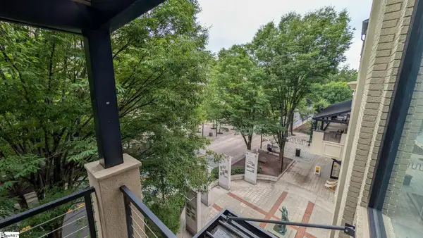 233 N Main Street #Unit 305, Greenville, SC 29601-2166