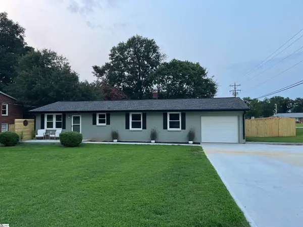 111 Paxton Street, Mauldin, SC 29662