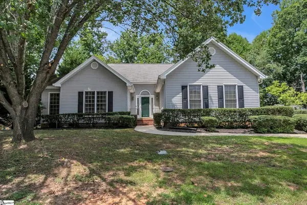 513 Two Gait Lane, Simpsonville, SC 29680