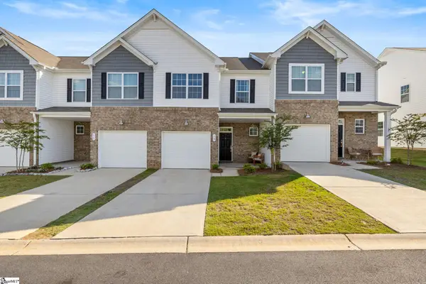15 Loebner Lane, Simpsonville, SC 29680