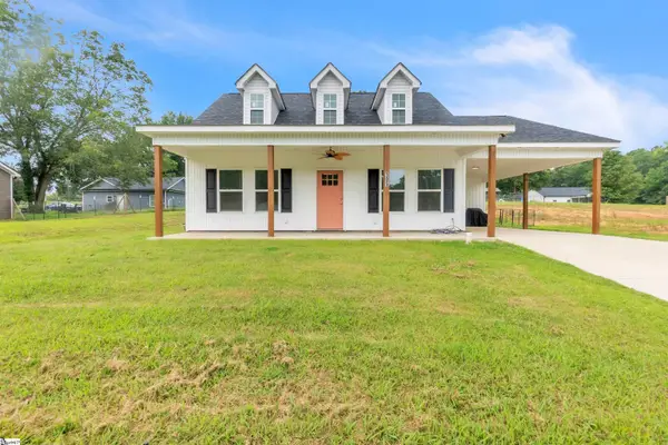 305 W Broad Street, Iva, SC 29655