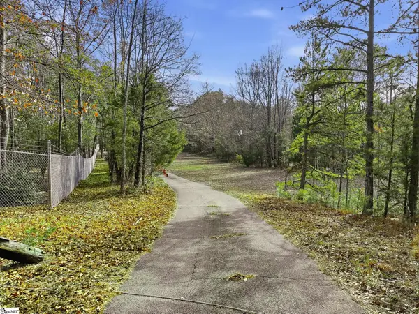 1111 Fork Shoals Road, Greenville, SC 29605