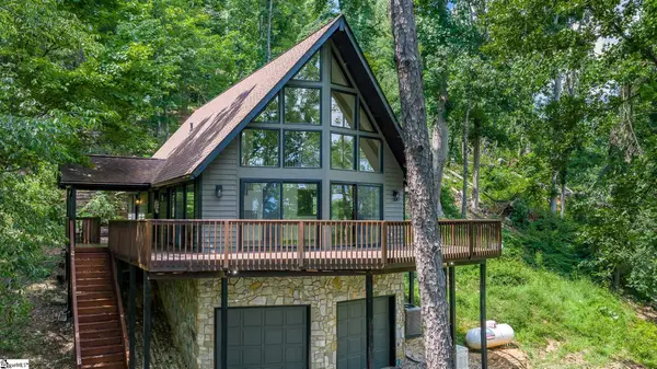 805 Whispering Falls Drive, Pickens, SC 29671