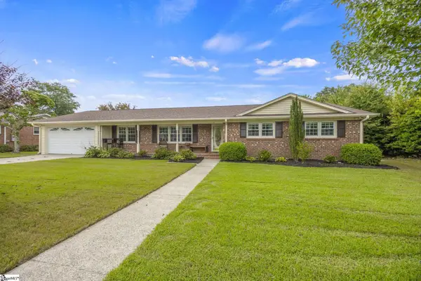 711 Confederate Circle, Taylors, SC 29687