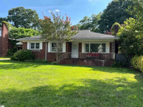 2507 Poinsett Highway, Greenville, SC 29609
